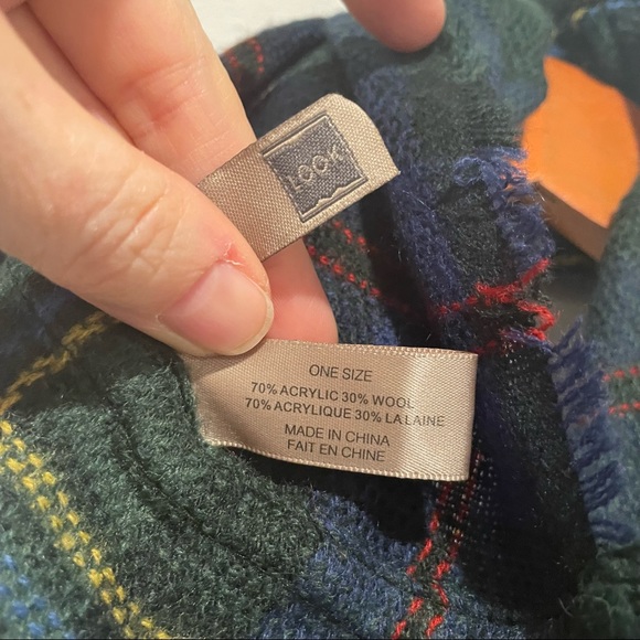 Look Scottish Plaid Infinity Scarf - Picture 2 of 3